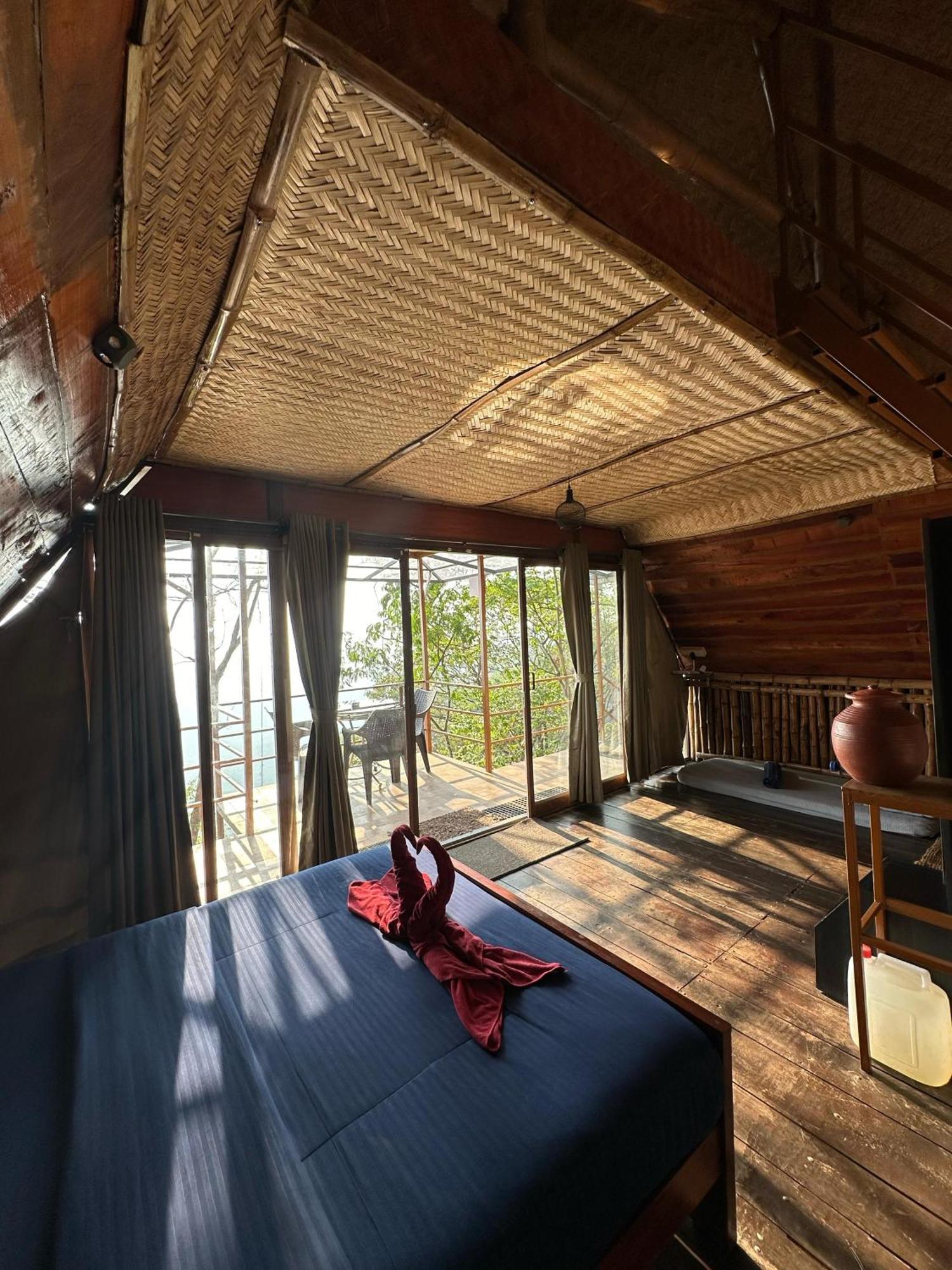 Lodge Sunset Valley Kerala Pool Resort - Monsoon Forest Cottage Stay In Idukki With Private Waterfalls, Natural Streams & Breathtaking Views